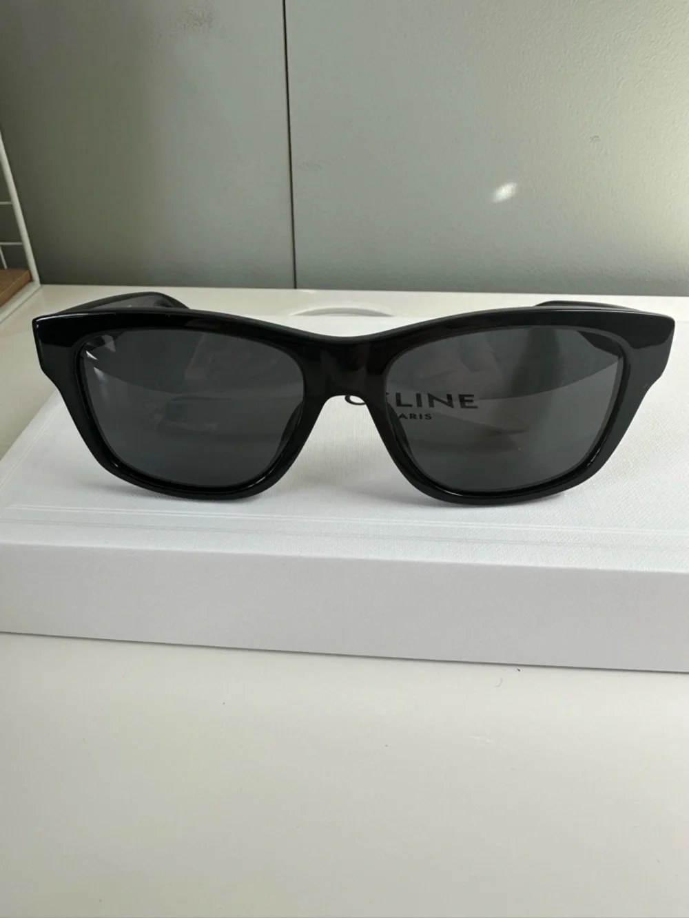 New Celine Black Sunglasses with Off White Crossbidy  Case. - Picture 2 of 13